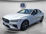 Certified 2025 Volvo S60 B5 Core image 3