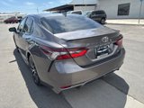 Used 2023 Toyota Camry SE image 3