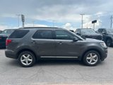 Used 2018 Ford Explorer XLT image 4