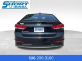 Used 2017 Hyundai Elantra SE image 5