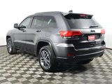 Used 2017 Jeep Grand Cherokee Limited w/ Luxury Group II image 3