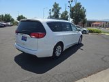 Used 2018 Chrysler Pacifica Touring-L image 5