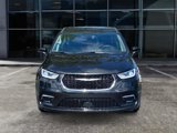 Used 2023 Chrysler Pacifica Touring-L image 5