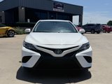 Used 2020 Toyota Camry SE image 2