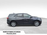 Used 2022 Chevrolet Equinox LS w/ LS Convenience Package image 2
