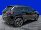 Used 2022 Jeep Compass Limited image 3