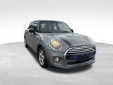 Used 2015 MINI Cooper 4-Door Hardtop image 2