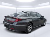 Used 2022 Hyundai Sonata SE image 3