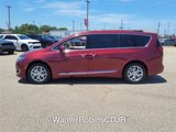 Used 2017 Chrysler Pacifica Touring-L w/ Tire & Wheel Group image 4