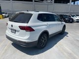 Used 2022 Volkswagen Tiguan SE image 3