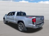 Used 2018 Toyota Tacoma TRD Sport image 3