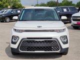 Used 2021 Kia Soul S image 2