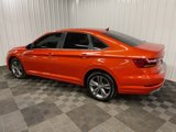 Used 2019 Volkswagen Jetta R-Line w/ R-Line Cold Weather Package image 4
