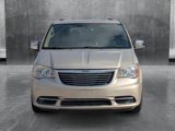 Used 2016 Chrysler Town & Country Touring-L image 2