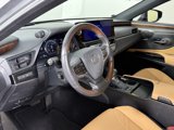 Used 2025 Lexus ES 300h Ultra Luxury image 4