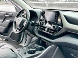 Used 2020 Toyota Highlander XLE image 5