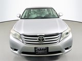 Used 2011 Toyota Avalon Limited image 2