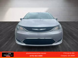 Used 2017 Chrysler Pacifica Touring-L image 2