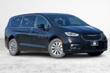 New 2025 Chrysler Pacifica Select image 2