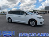 Used 2017 Chrysler Pacifica Touring-L image 2