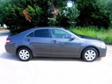 Used 2010 Toyota Camry LE image 4