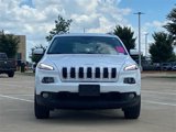 Used 2018 Jeep Cherokee Latitude Plus w/ Comfort/Convenience Group image 2