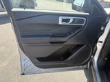 Used 2020 Ford Explorer XLT w/ Equipment Group 202A image 4