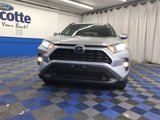 Used 2021 Toyota RAV4 XLE Premium image 6