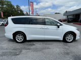 Used 2021 Chrysler Voyager Lxi image 2