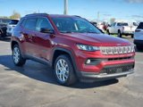 Used 2022 Jeep Compass Latitude image 2