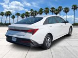 Used 2024 Hyundai Elantra SE image 4