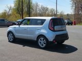 Used 2015 Kia Soul + image 5