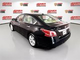 Used 2013 Nissan Altima 2.5 SL w/ Technology Pkg image 2