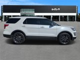 Used 2017 Ford Explorer XLT w/ Equipment Group 202A image 3