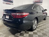 Used 2017 Toyota Camry image 3