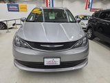Used 2017 Chrysler Pacifica Touring image 2