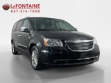 Used 2014 Chrysler Town & Country Touring-L image 3