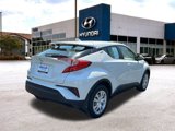 Used 2020 Toyota C-HR LE image 5