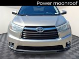 Used 2016 Toyota Highlander XLE image 2