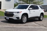 Used 2020 Chevrolet Traverse LT image 2