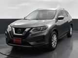 Used 2017 Nissan Rogue SV image 3
