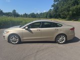 Used 2019 Ford Fusion SE image 2