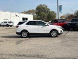 Used 2022 Chevrolet Equinox LT image 2