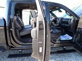 Used 2022 GMC Sierra 2500 AT4 w/ AT4 Preferred Package image 4