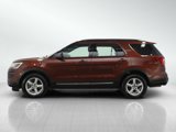Used 2018 Ford Explorer XLT image 2