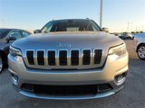 Used 2019 Jeep Cherokee Limited image 2