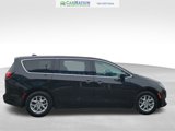 Used 2017 Chrysler Pacifica Touring Plus image 6