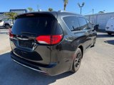 Used 2018 Chrysler Pacifica Touring-L image 5