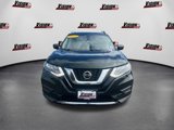 Used 2019 Nissan Rogue SV image 2