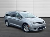 Used 2020 Chrysler Pacifica Touring-L image 2